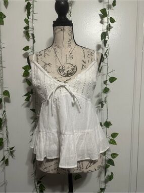 Aeropostale White Lace-Front Ruffle Hem Camisole